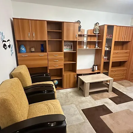 Charming Vintage 5 Min To Center Self Check-in Craiova